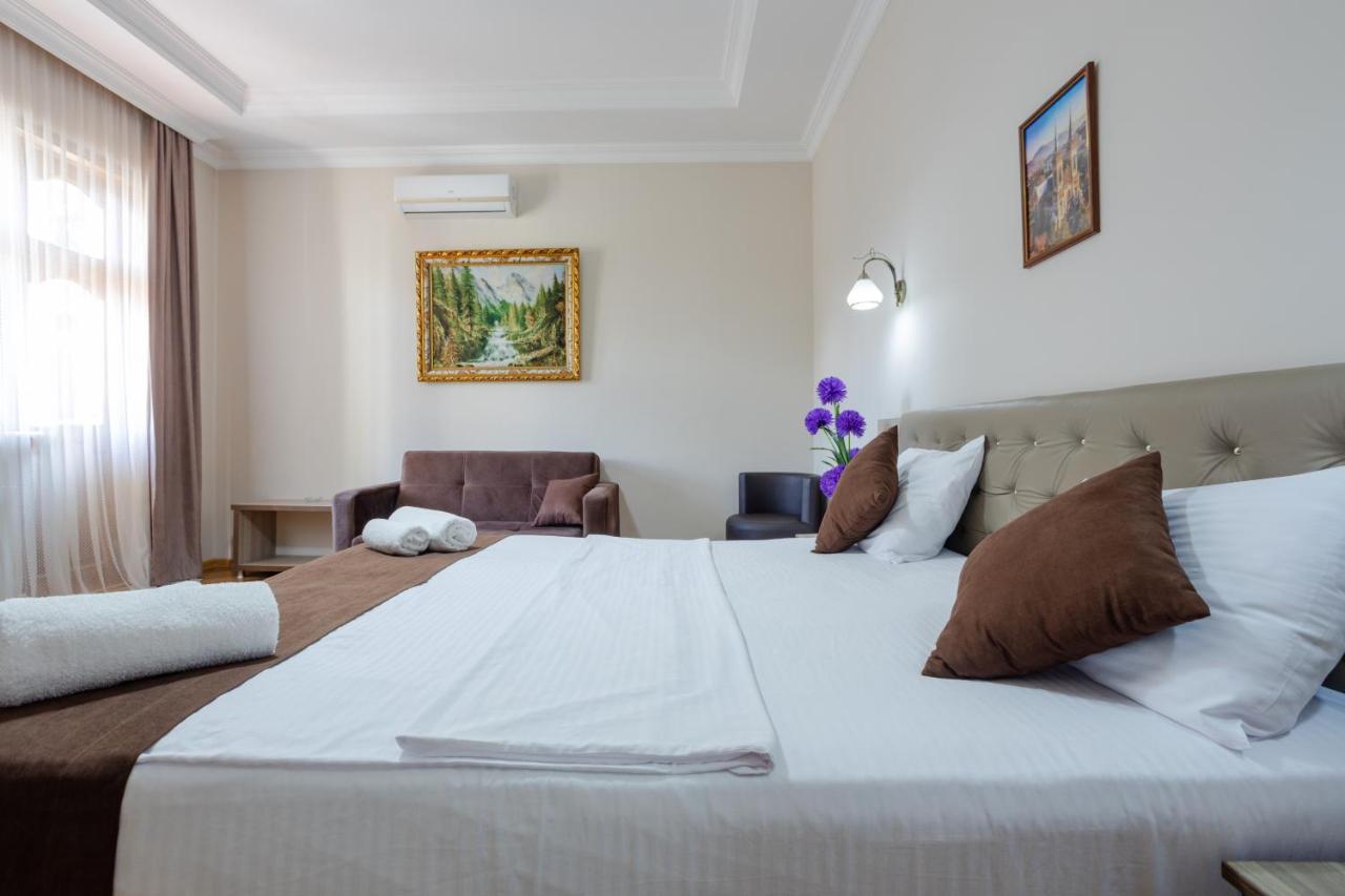 Daisi Sunset Hotel Batumi Luaran gambar