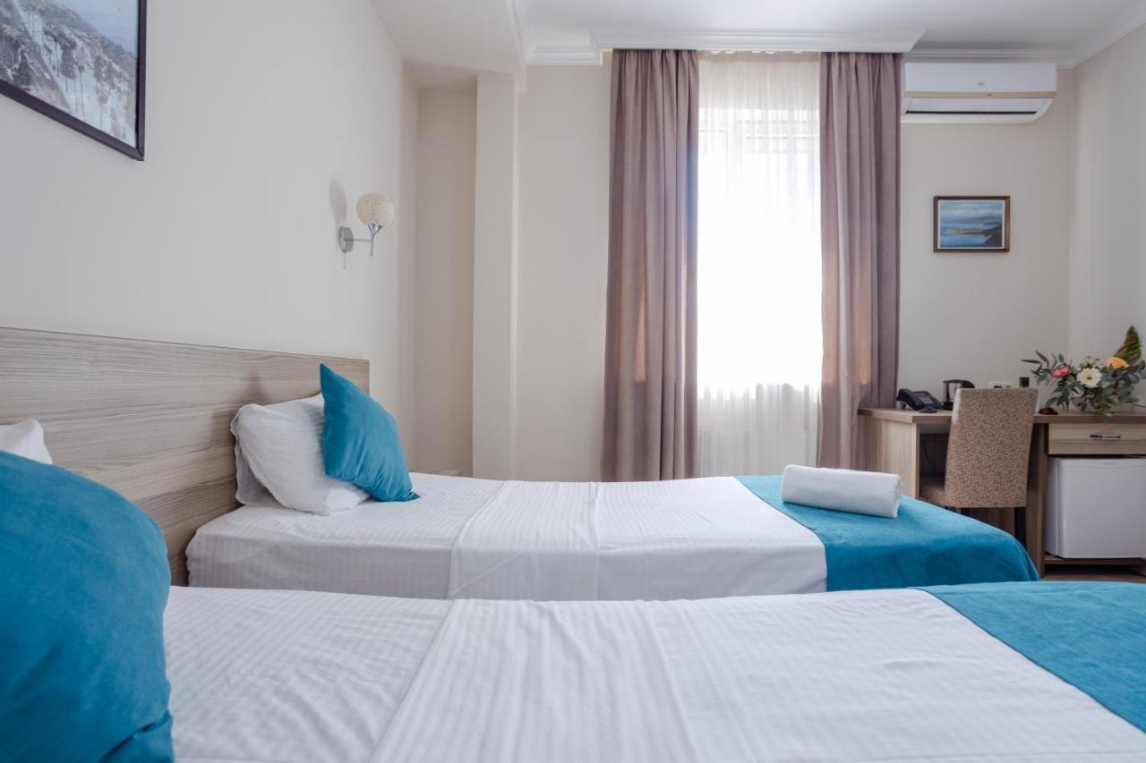 Daisi Sunset Hotel Batumi Luaran gambar